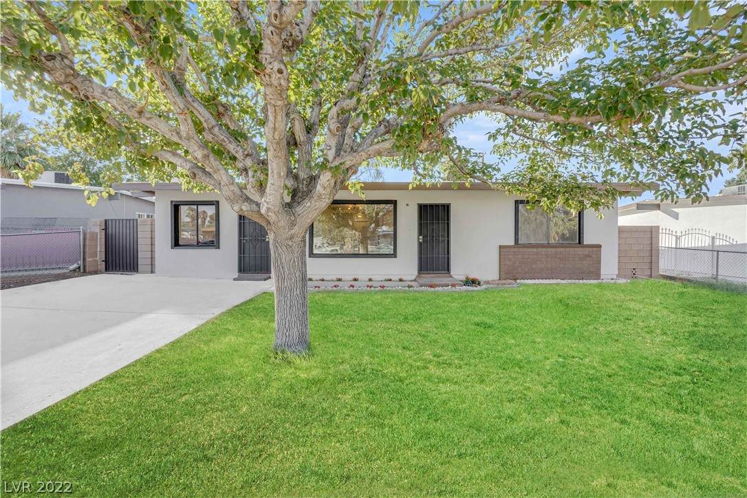 4326 Cloverdale Avenue - Photo 1