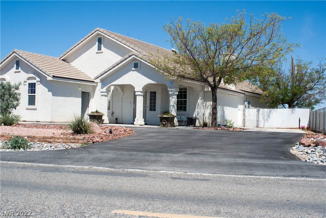 800 Mount Charleston Drive - Photo 1