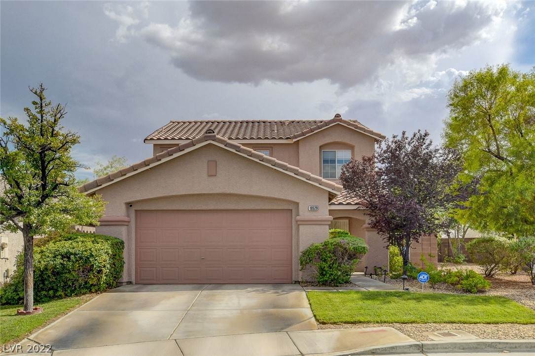 10529 Majestic Beauty Avenue - Photo 1
