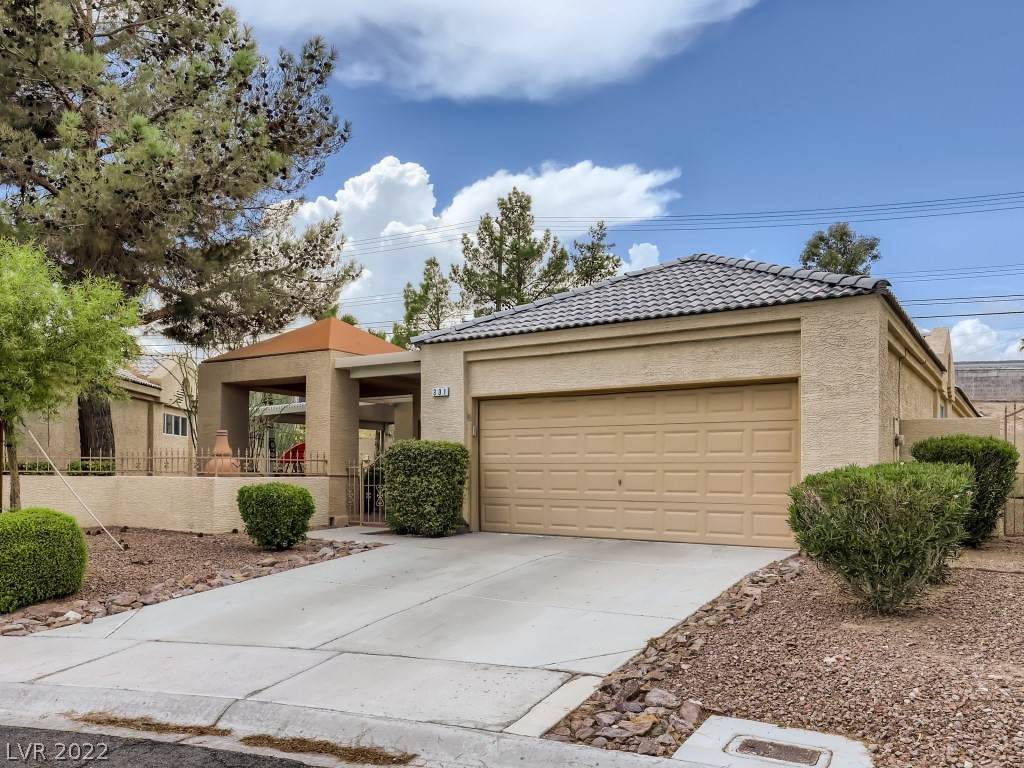 301 Wild Plum Lane - Photo 1