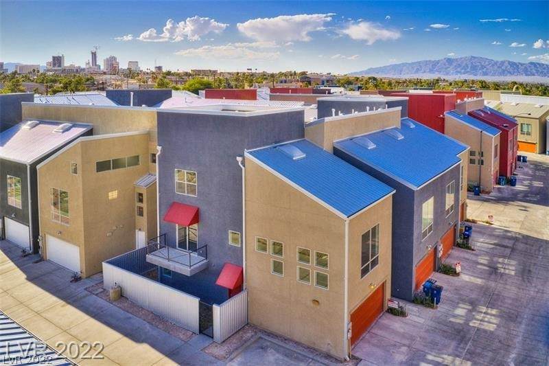 45 Kempton Street - Photo 1