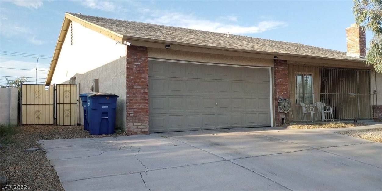 3590 Wayne Circle - Photo 1