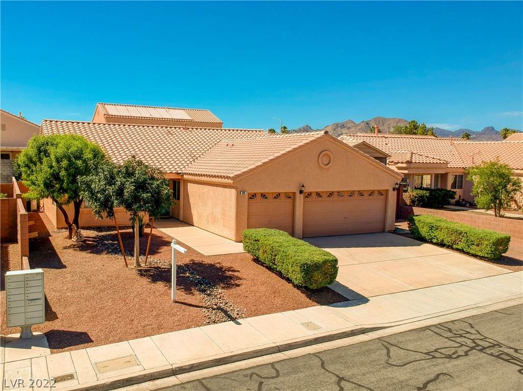 940 Stetson Drive - Photo 1
