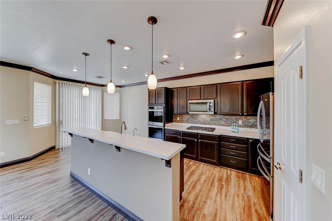 10316 Echo View Avenue - Photo 1