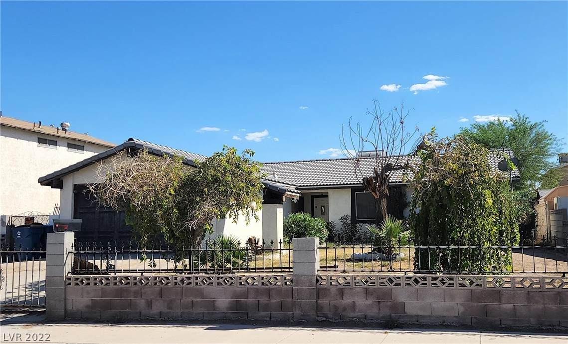 3911 Olive Street - Photo 1
