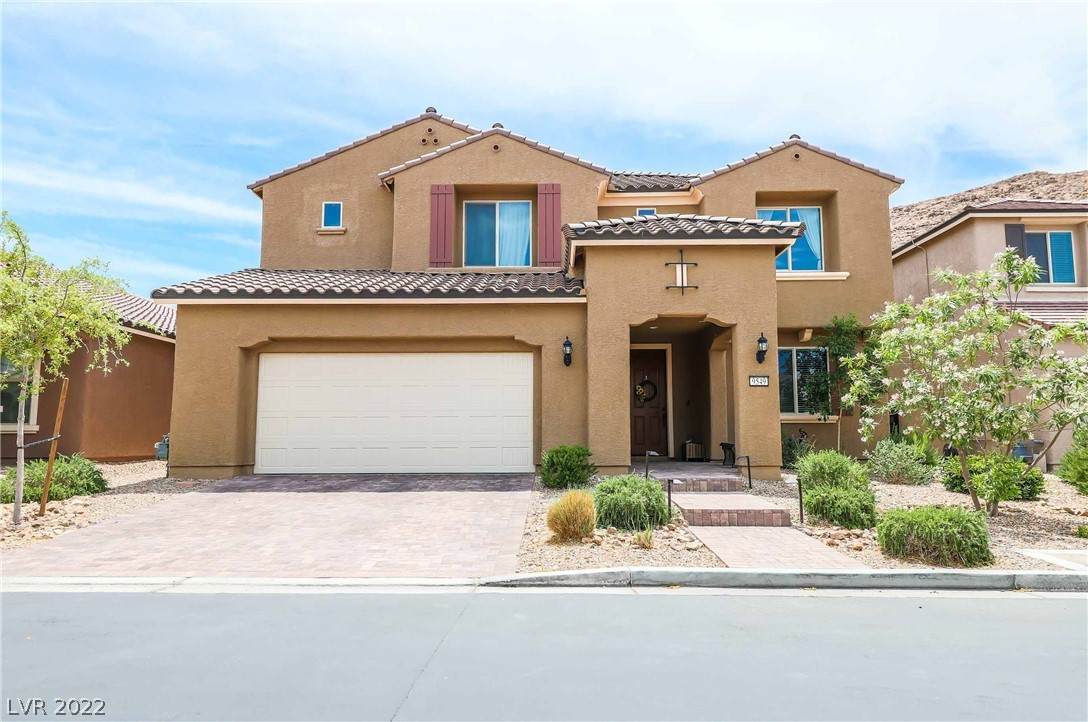 9549 Chandler Springs Avenue - Photo 1