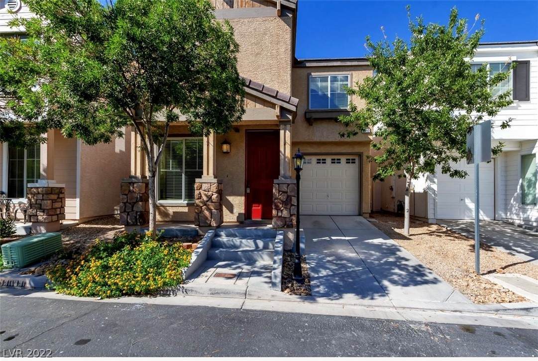 1692 Rainbow Dream Avenue - Photo 1