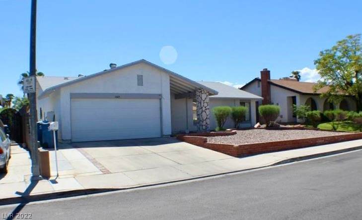 6605 Larchwood Lane - Photo 1