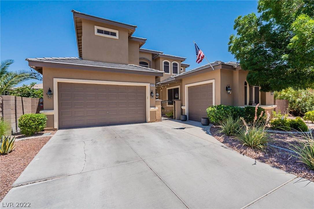 8102 Villa Del Viento Drive - Photo 1