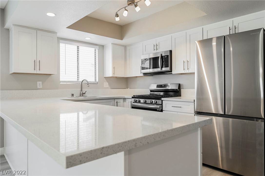 6632 Chardonay Way - Photo 1
