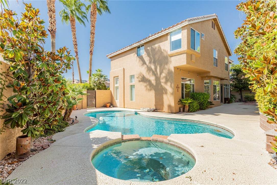 1604 Desert Fort Street - Photo 1