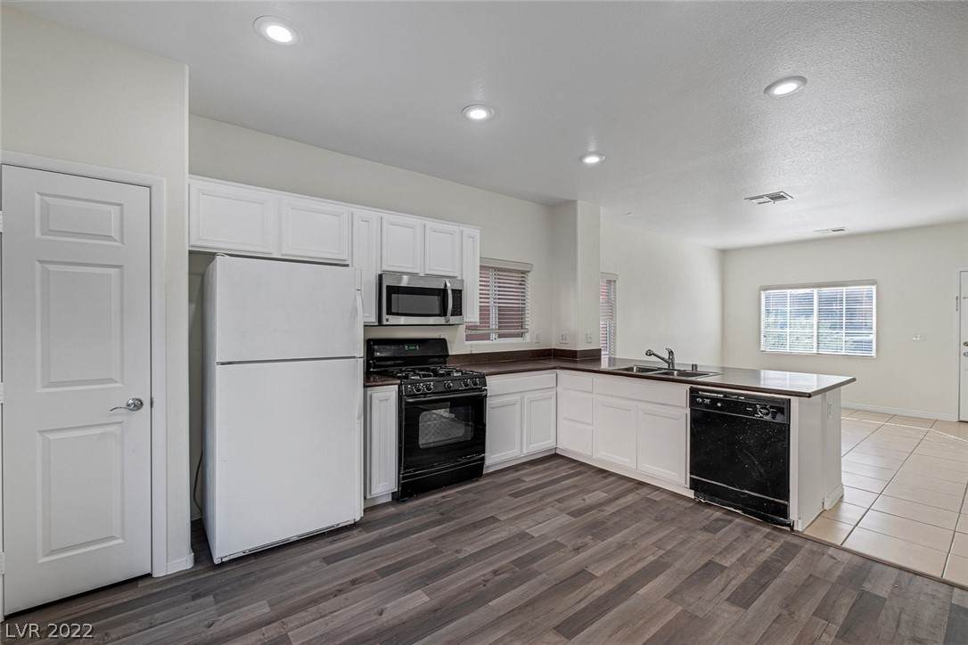 9466 Liquid Loco Street - Photo 1