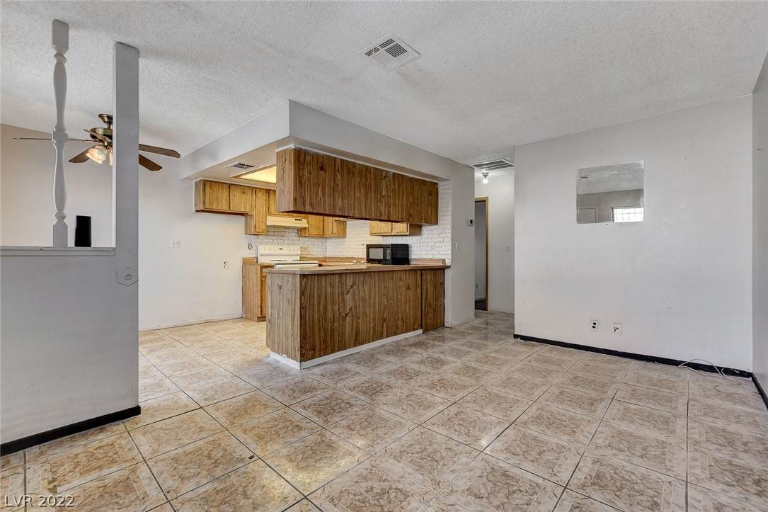 4300 Lamont Street - Photo 1