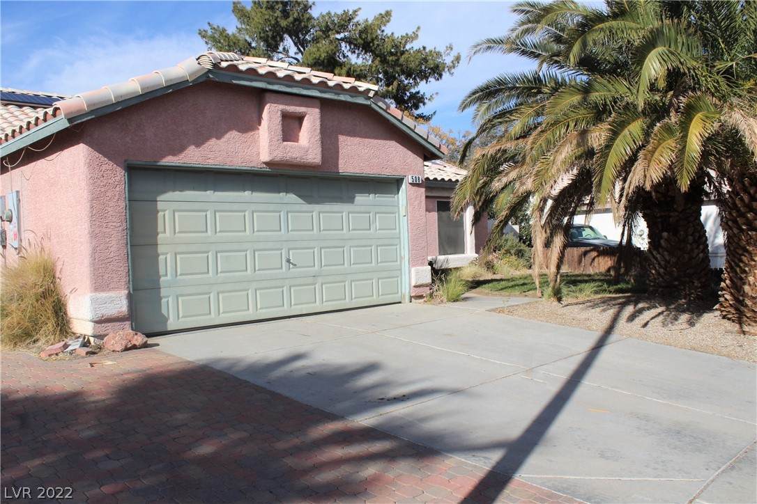 508 Landmark Lane - Photo 1
