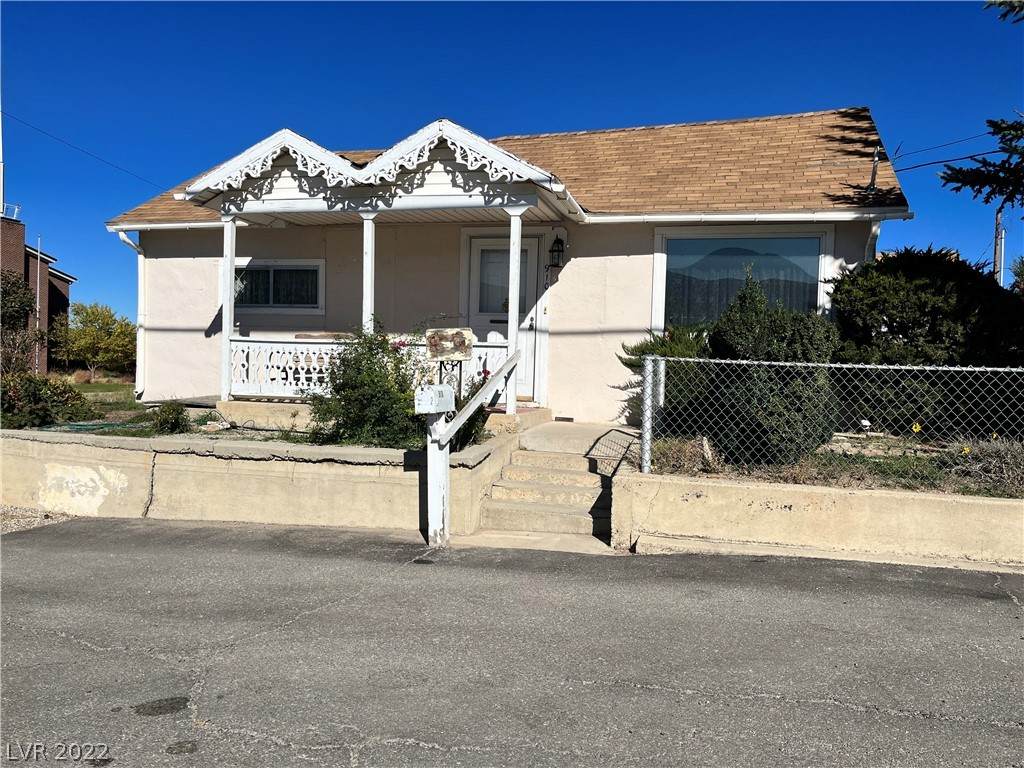 910 9th Street - Photo 1
