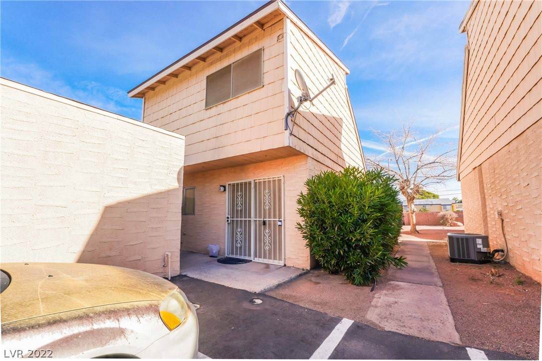 5198 Garden Lane - Photo 1