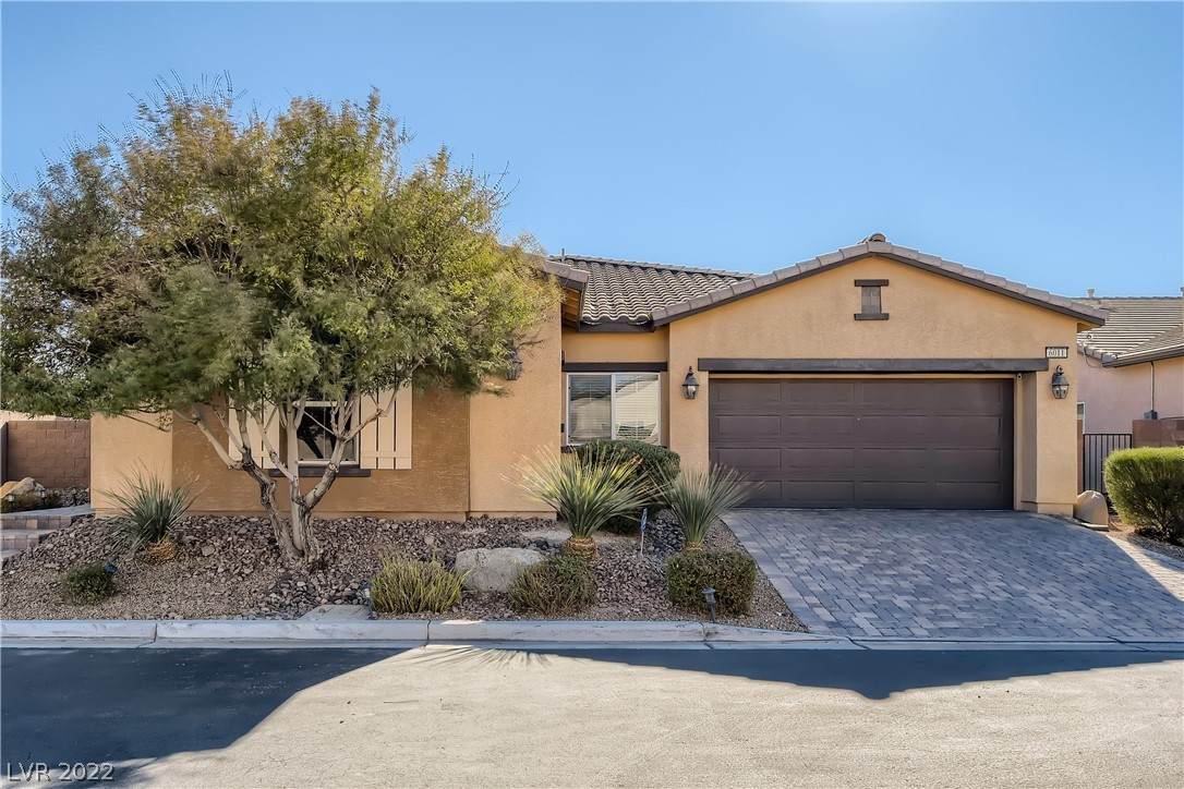 6011 Madison Falls Avenue - Photo 1
