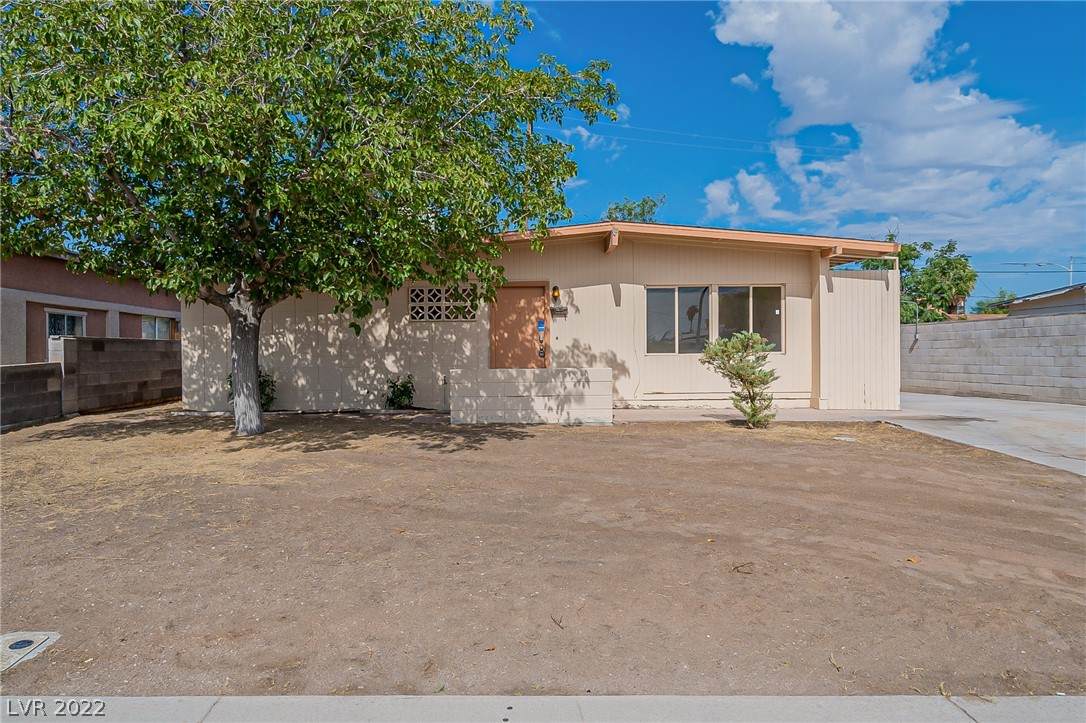 1605 James Street - Photo 1