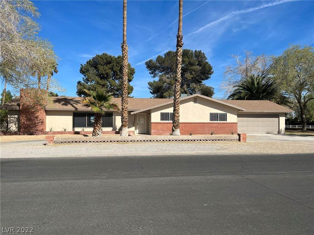 5104 Stacey Avenue - Photo 1