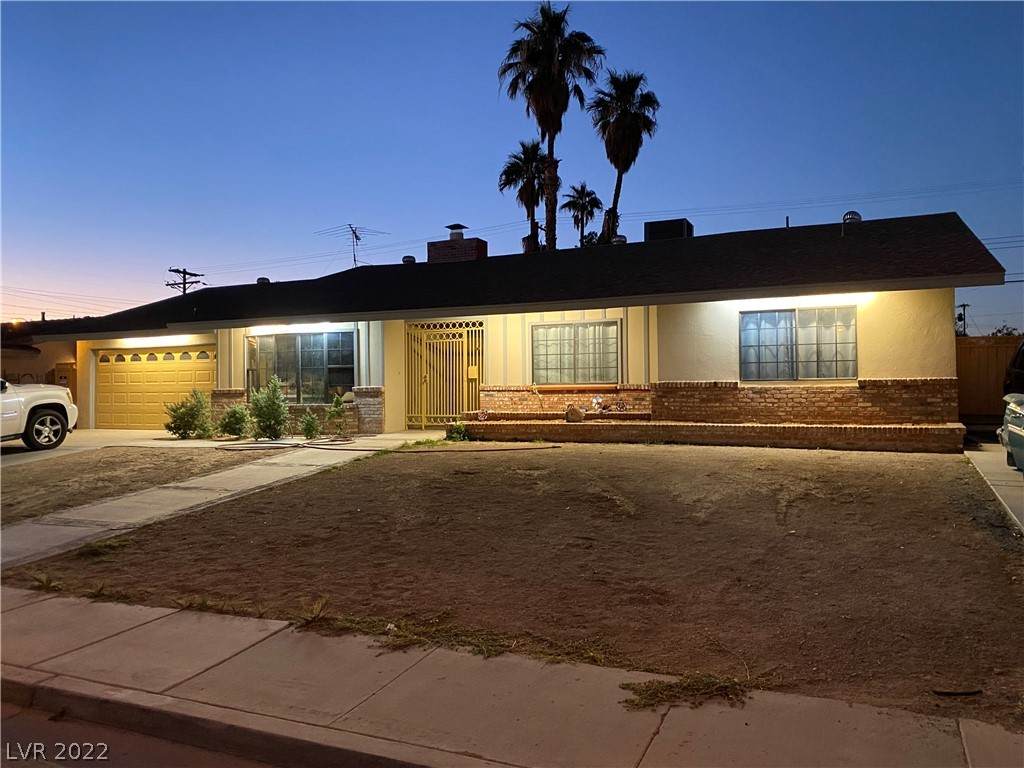 1727 Cherokee Lane - Photo 1