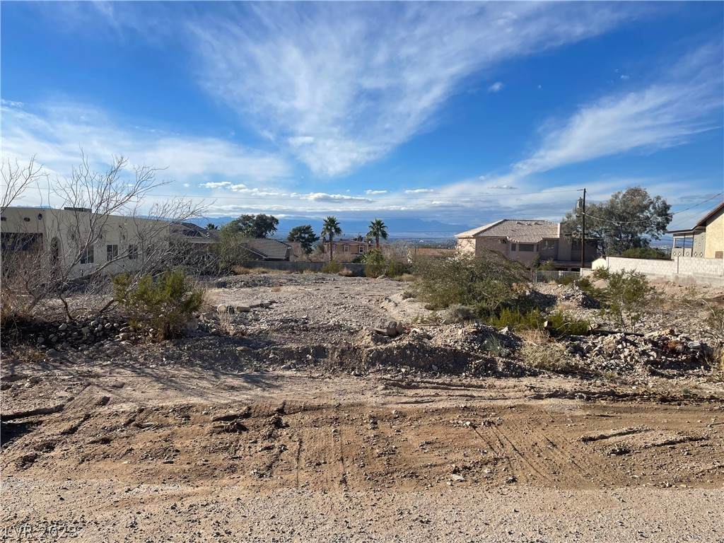 499 Benedict Drive - Photo 1
