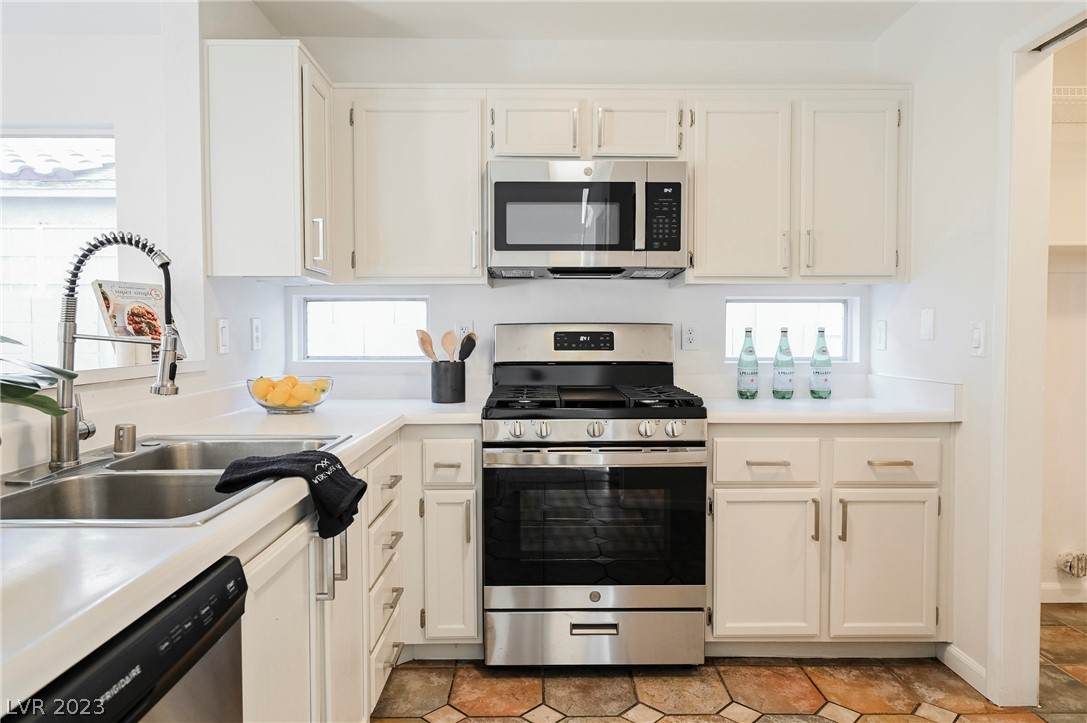 2309 Bowstring Drive - Photo 1