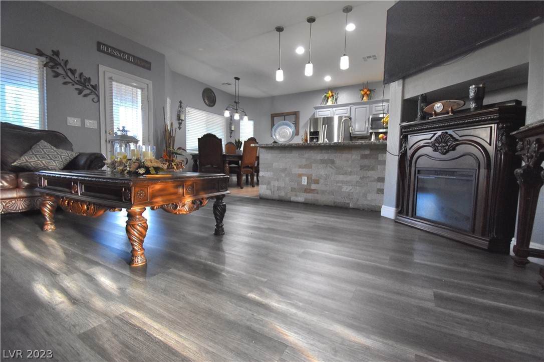 6036 Sea Cliff Cove Street - Photo 1