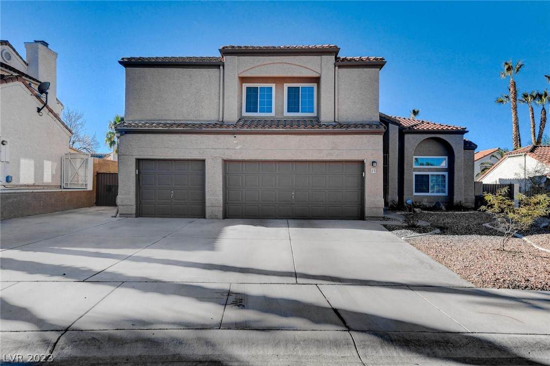 35 Reyburn Drive - Photo 1