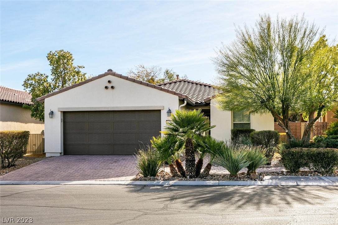 3753 Avondale Breeze Avenue - Photo 1