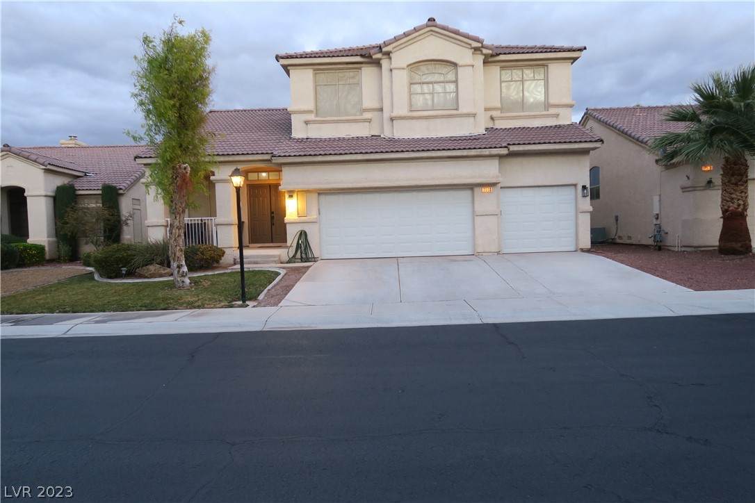 7580 Splashing Rock Drive - Photo 1