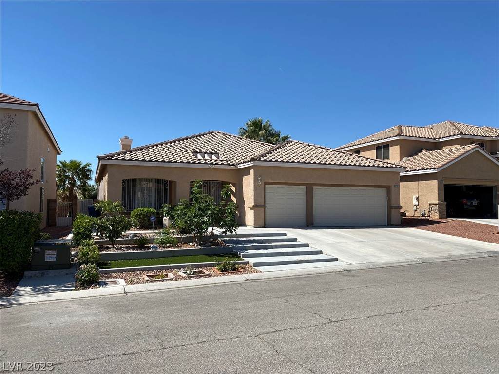 9133 Imperial Castle Court - Photo 1