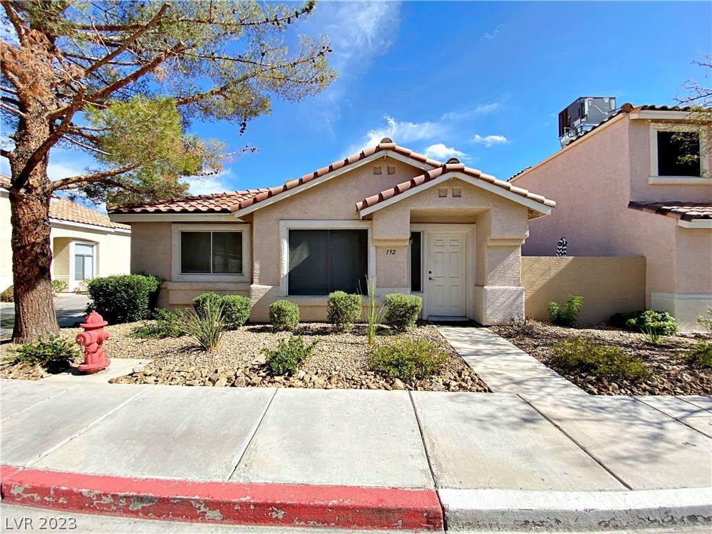 192 Chadwell Court - Photo 1