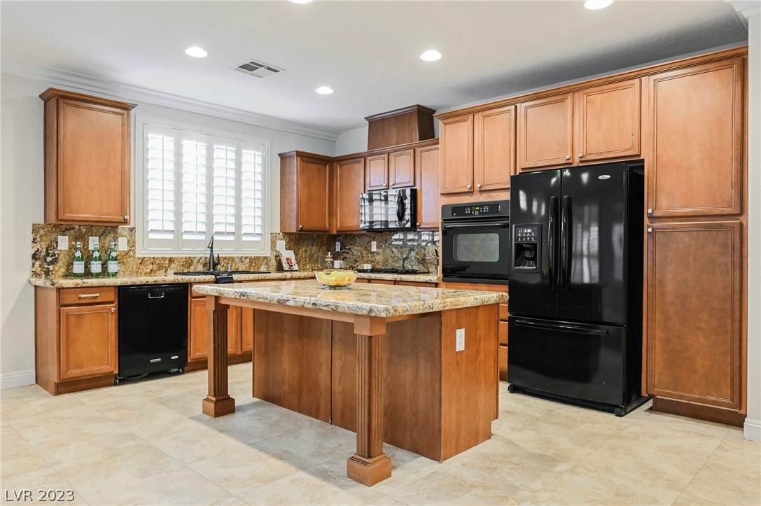 953 Buffalo River Avenue - Photo 1
