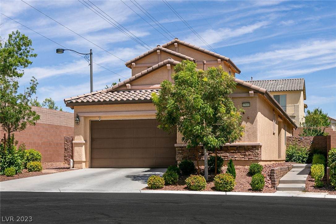 10660 College Hill Avenue - Photo 1