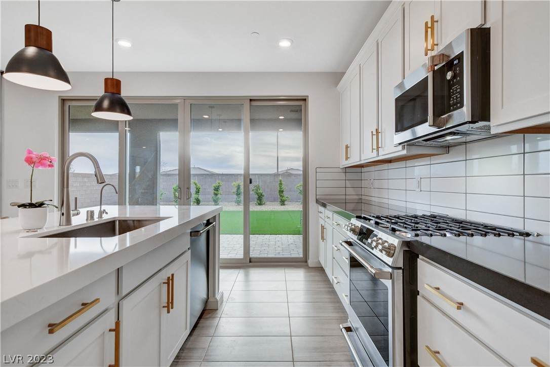 12125 Arrebol Avenue - Photo 1