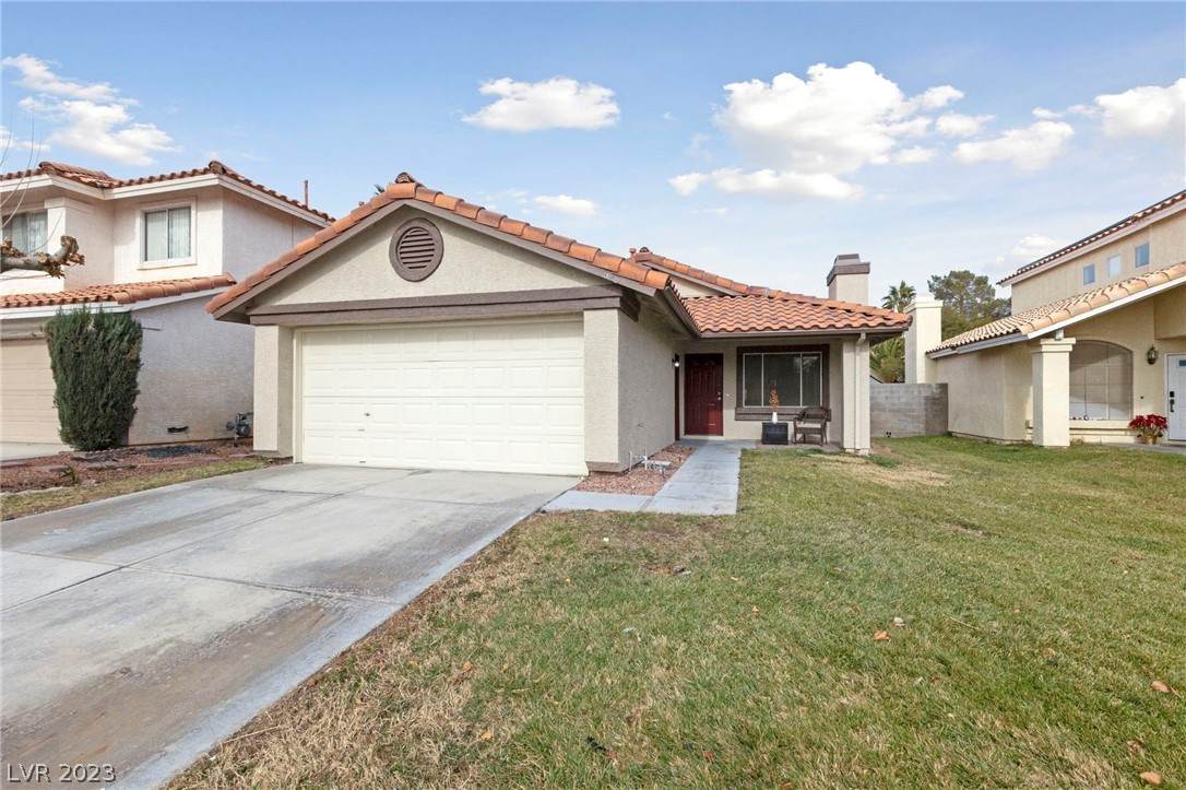 628 Sunset Cliff Circle - Photo 1