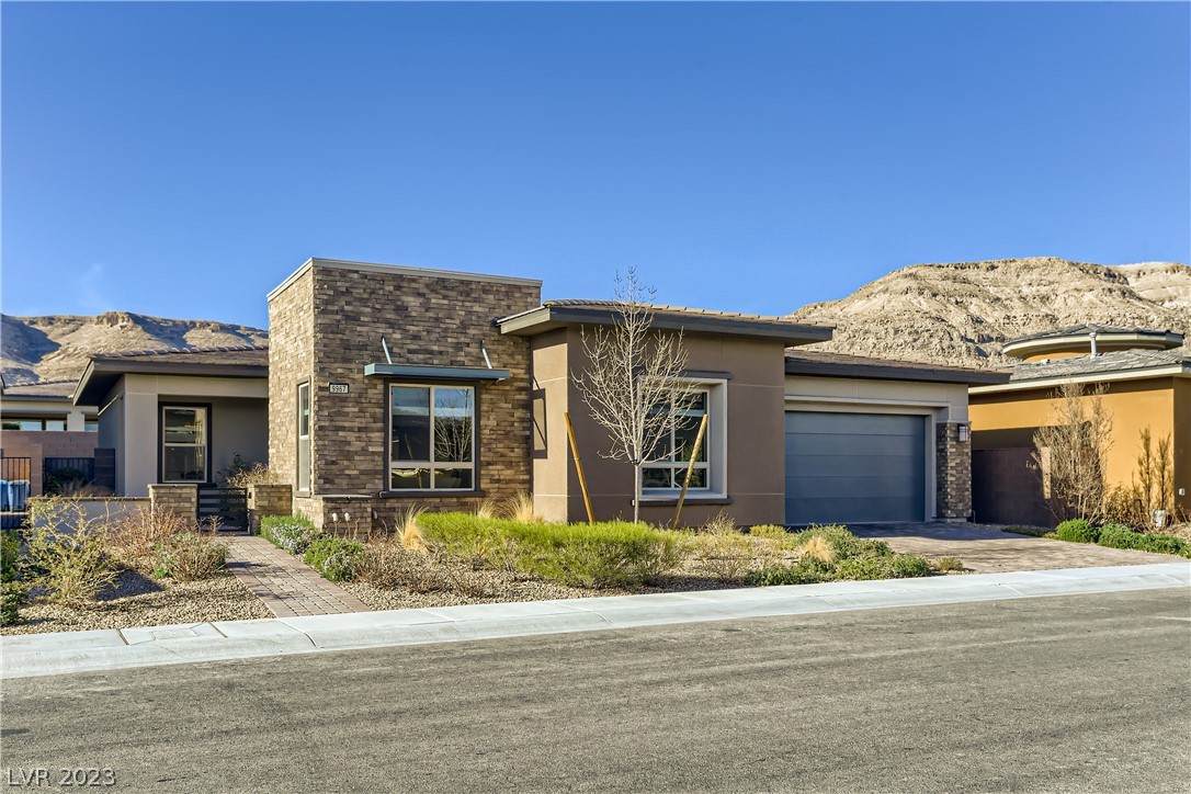 9967 Amethyst Hills Street - Photo 1