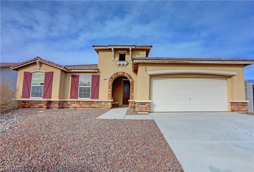 582 Mazelle Lane - Photo 1