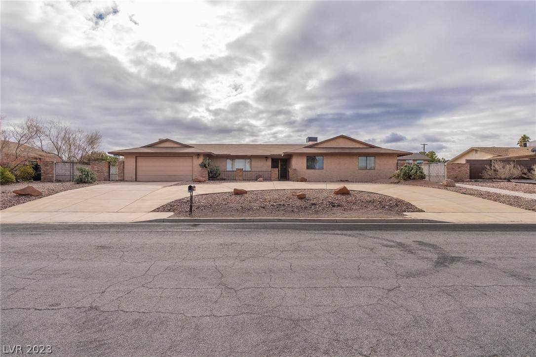 311 Kimberly Drive - Photo 1
