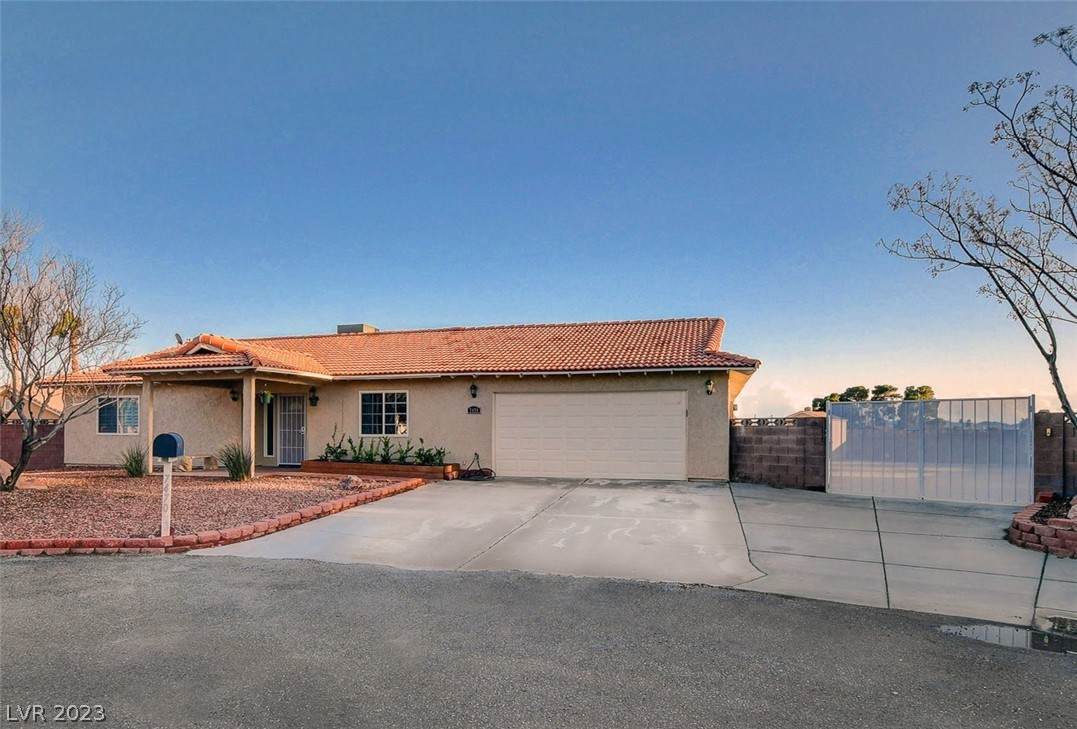 7470 Schirlls Street - Photo 1