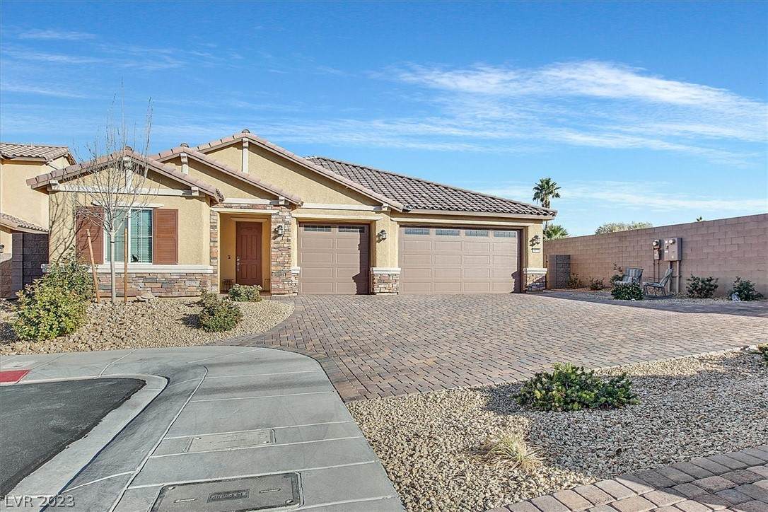 1824 Pendleton Ridge Street - Photo 1