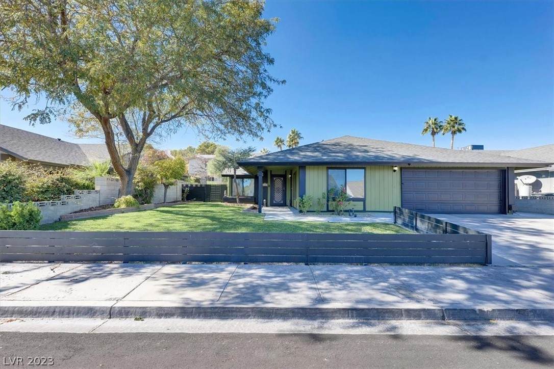 1704 Serafina Street - Photo 1