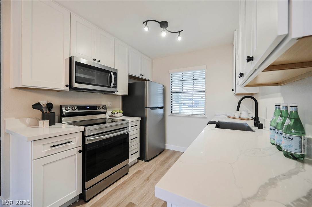 3123 La Mesa Drive - Photo 1