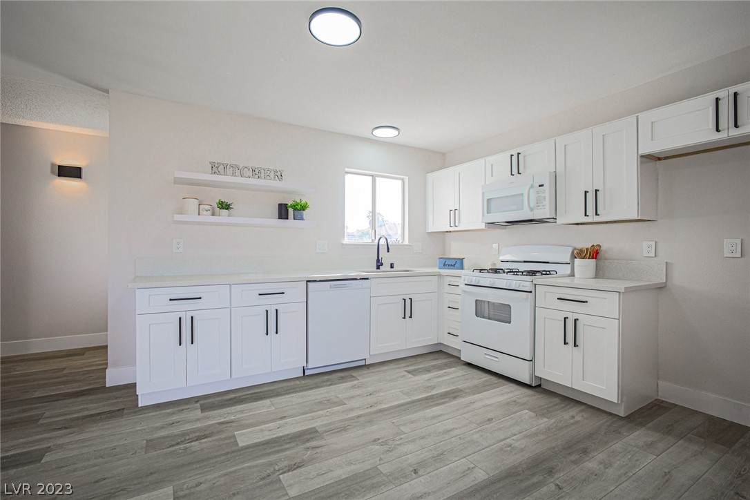 7612 Parakeet Avenue - Photo 1