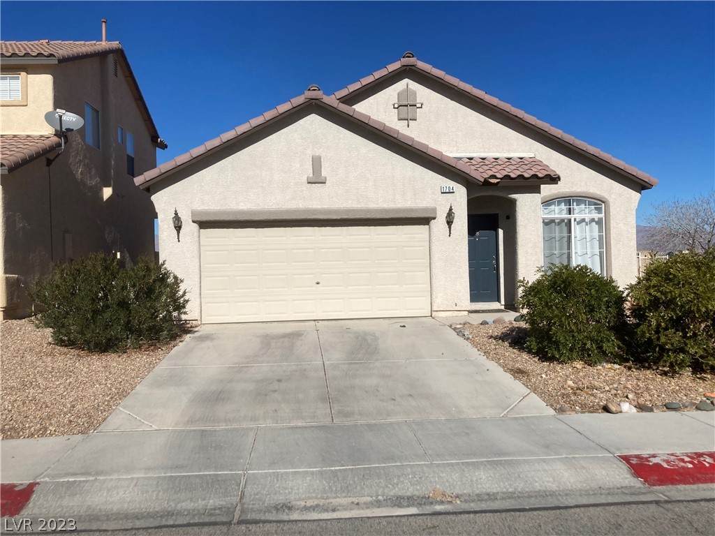1704 Mizzenmast Avenue - Photo 1