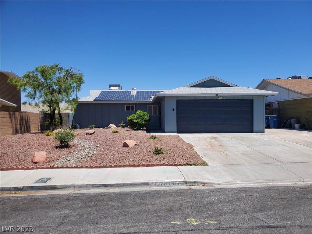 205 Redstone Street - Photo 1