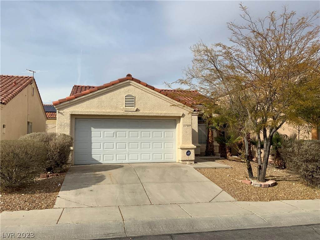 1709 Matador Way - Photo 1
