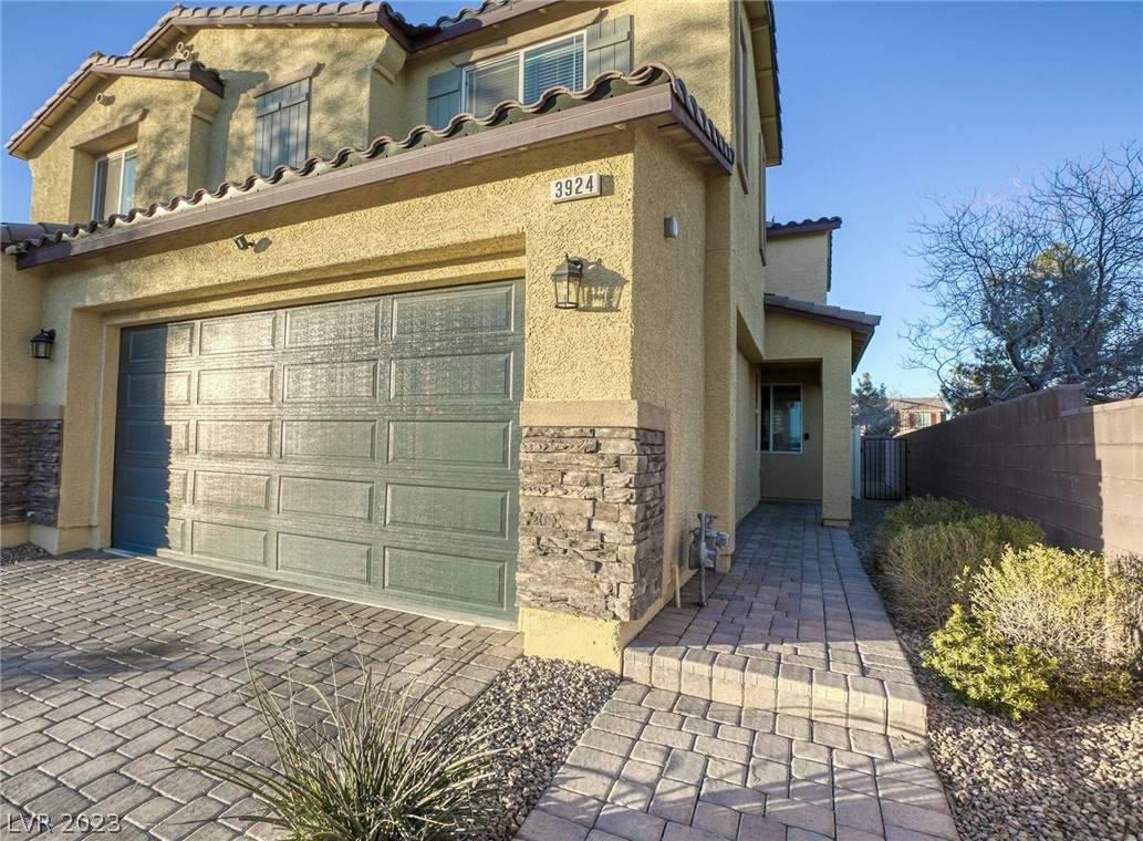 3924 Juanita May Avenue - Photo 1