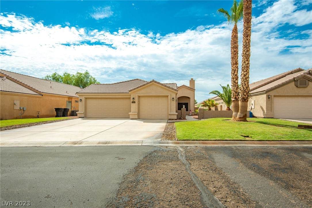 1423 Palm Drive - Photo 1