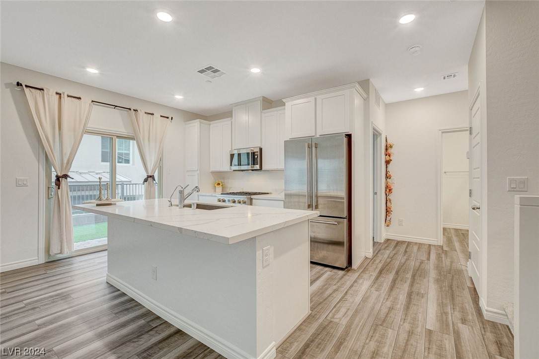 600 Carriage Hill Drive - Photo 1